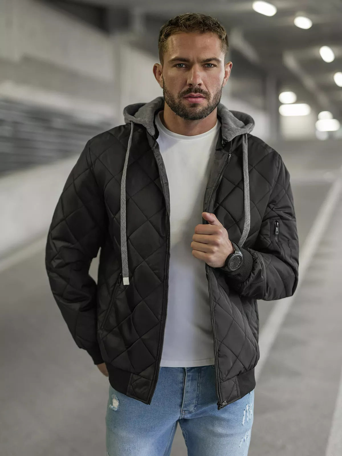 Black men's jacket with hood Lator