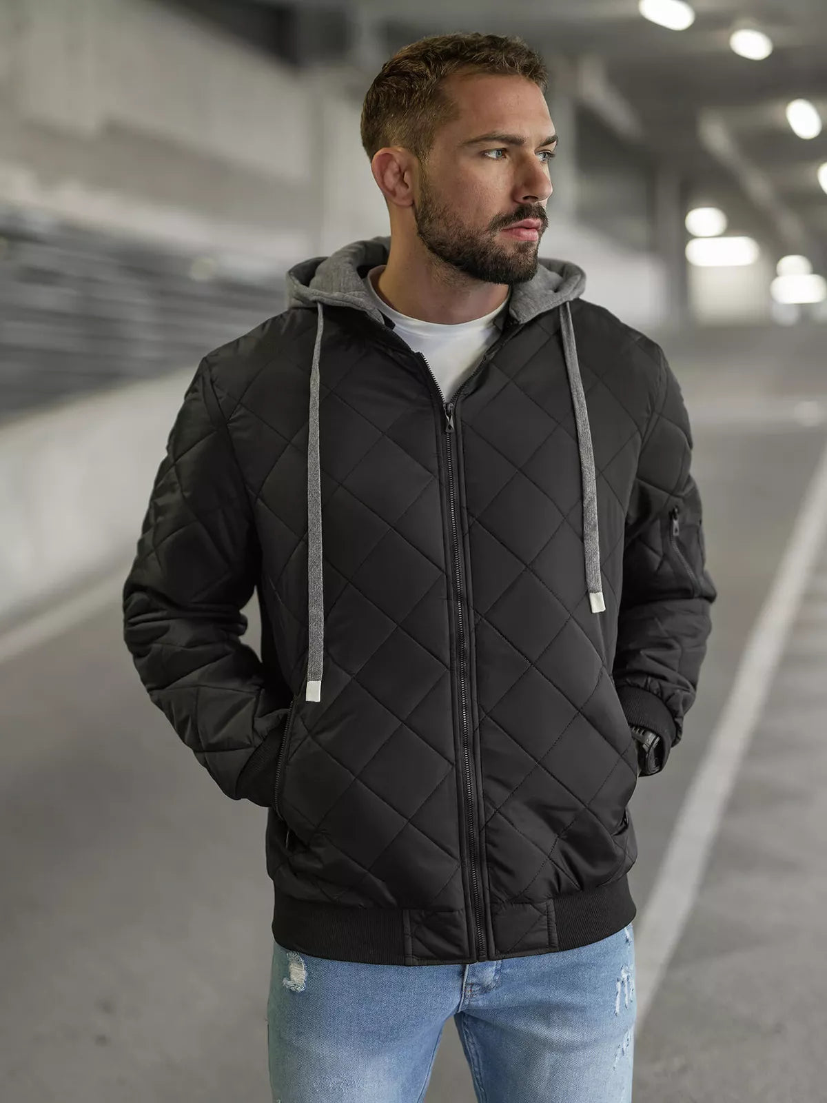 Black men's jacket with hood Lator