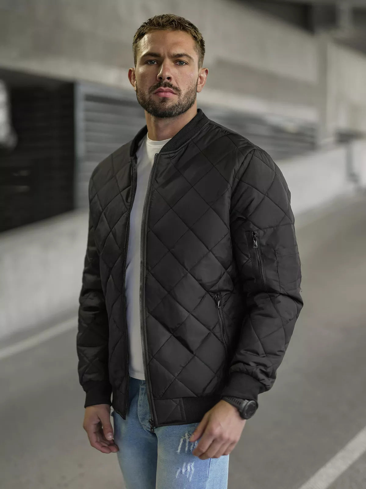 Black men's jacket with hood Lator