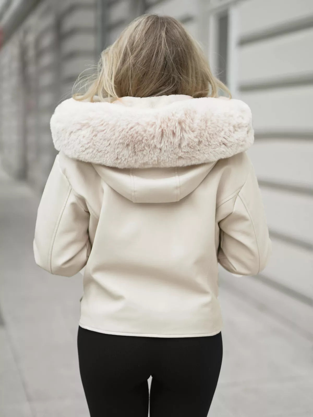 Women's white jacket with fur Nikol