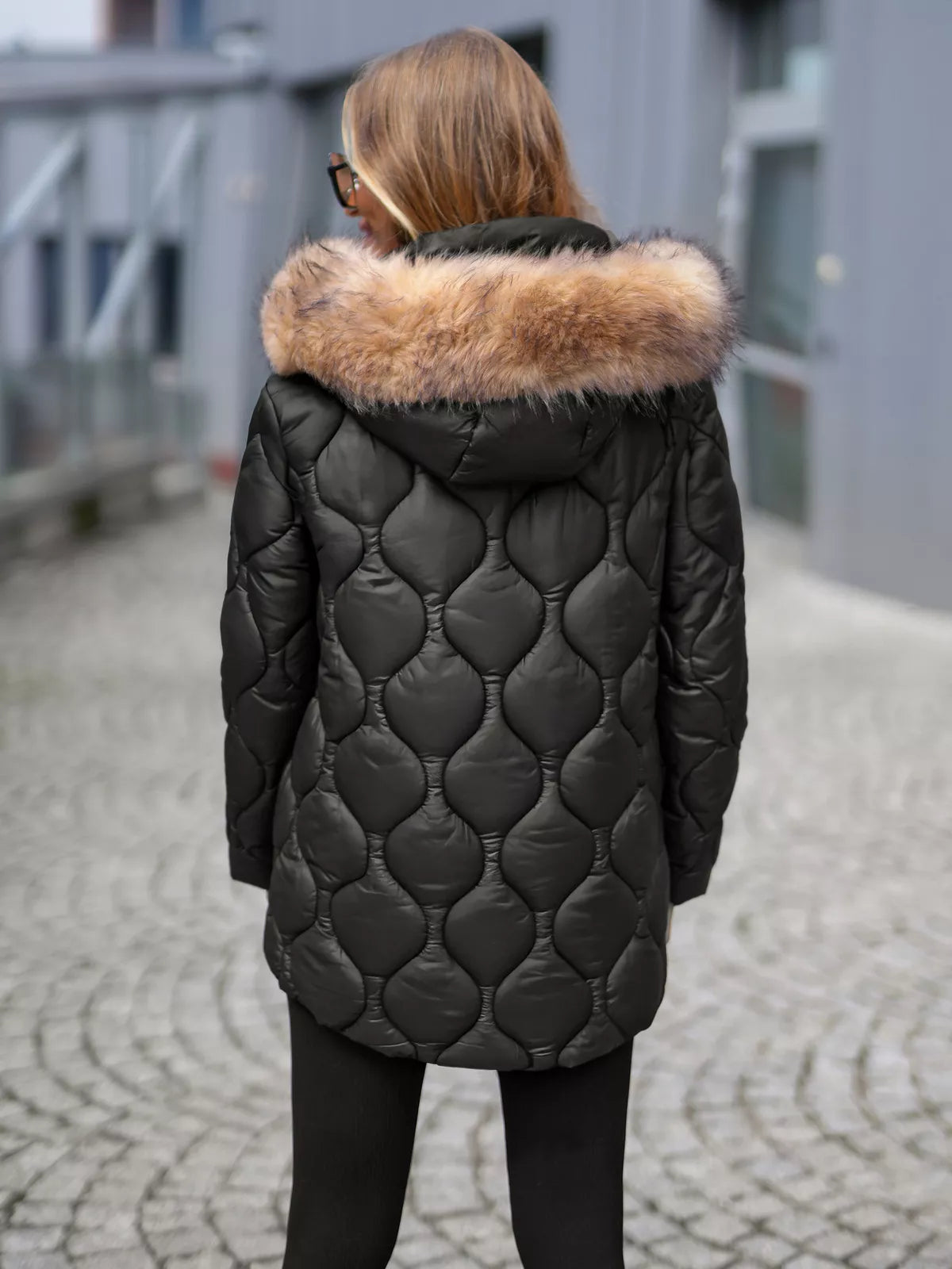 Women's black jacket with brown fur Mona