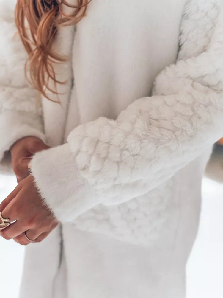 Women's white coat Modi