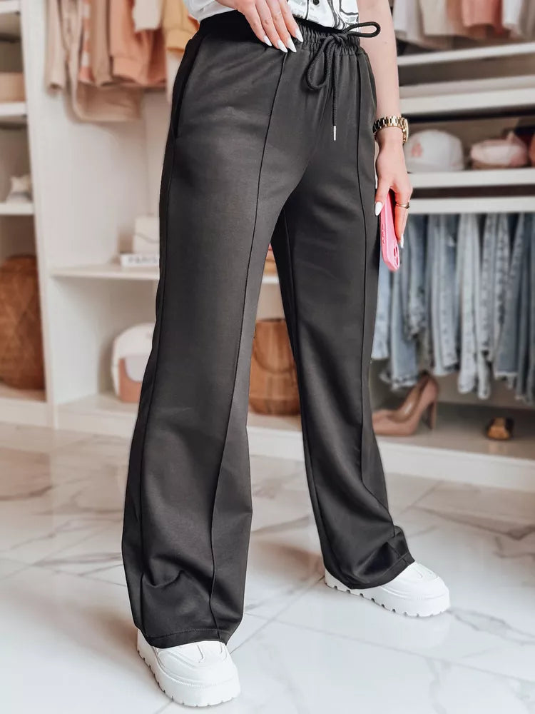 Women's casual pants in black Seni
