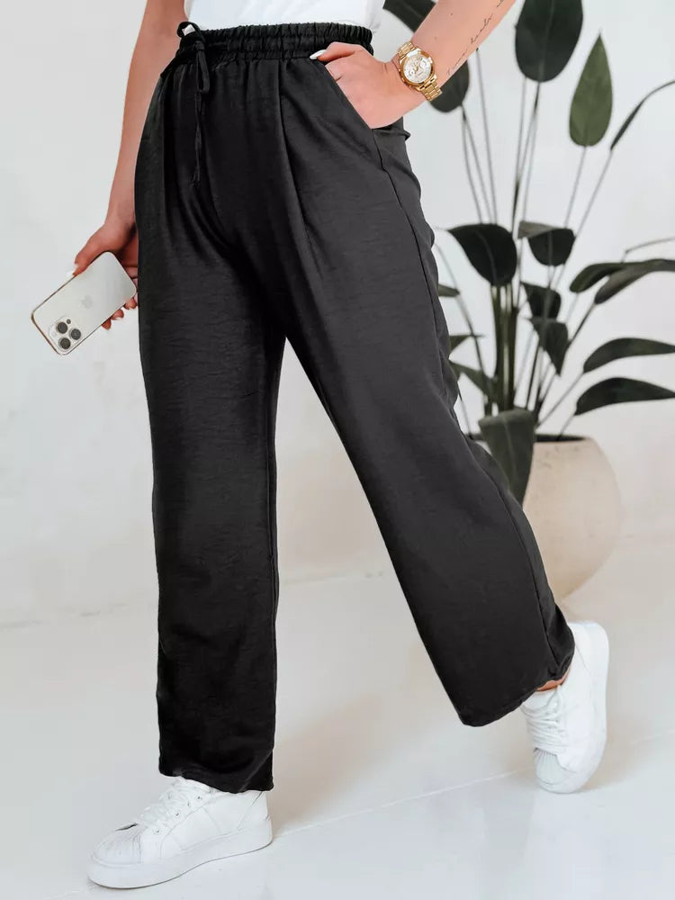 Women's wide-leg pants in black Milin
