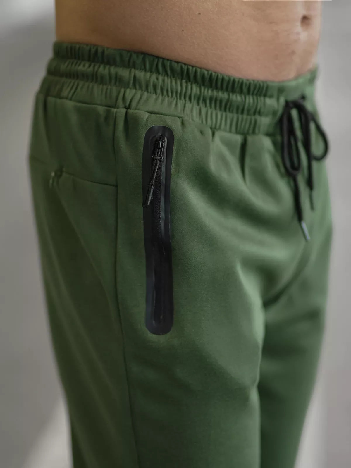 Men's khaki pants Run