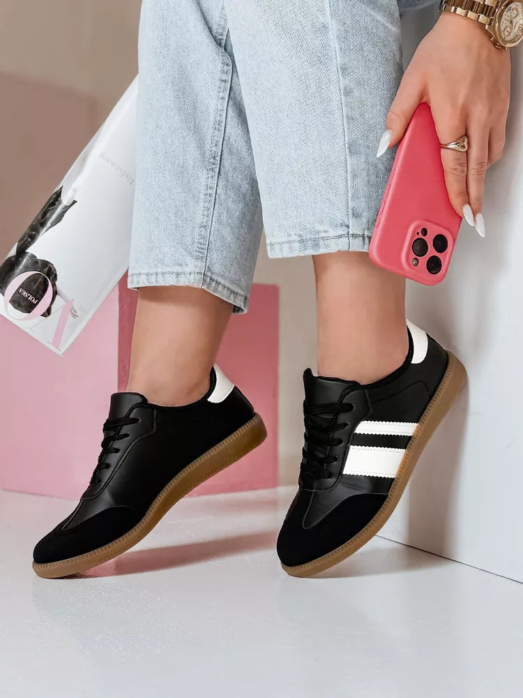 Women's black casual shoes Niti