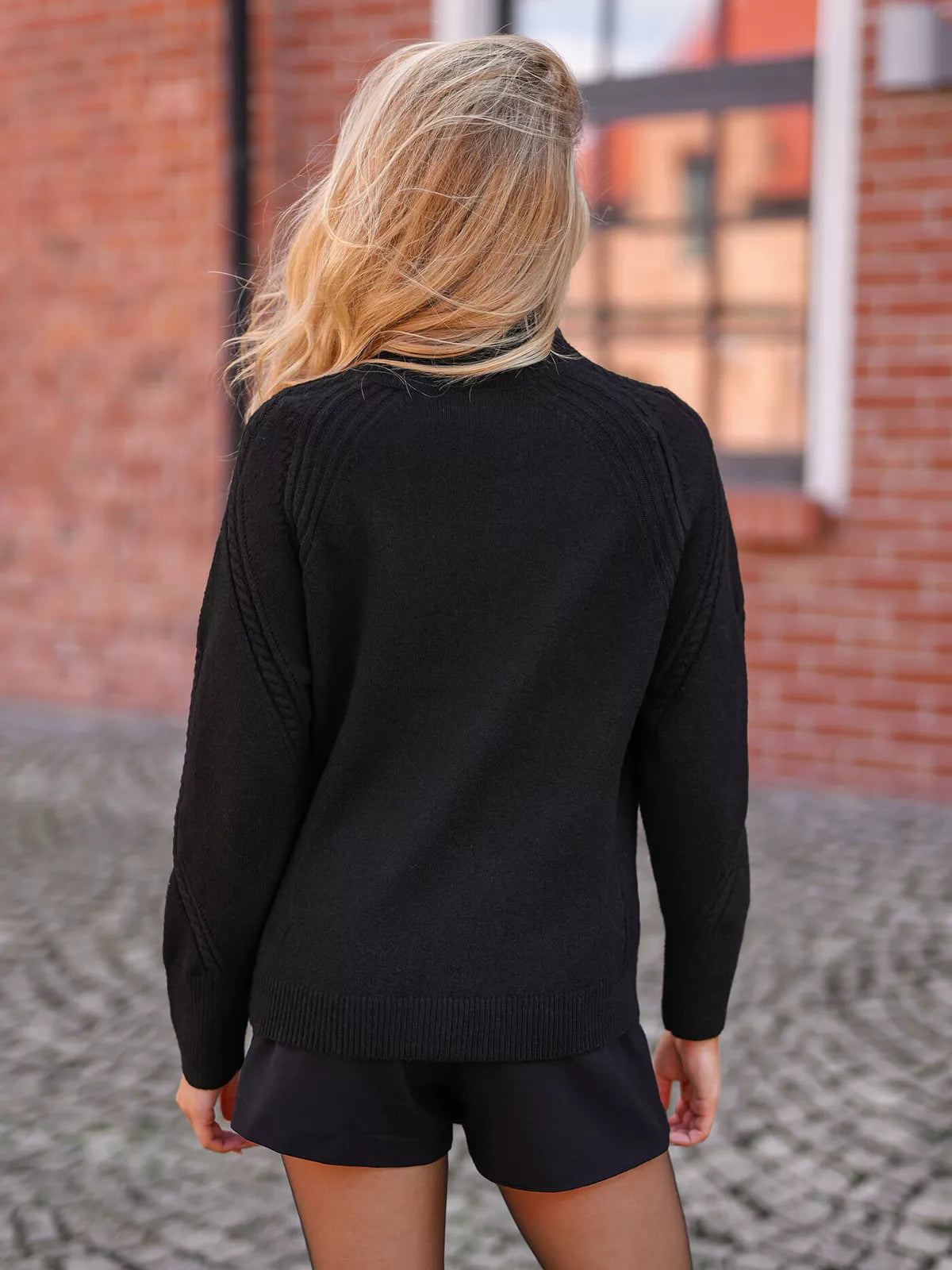 Women's black sweater Bert