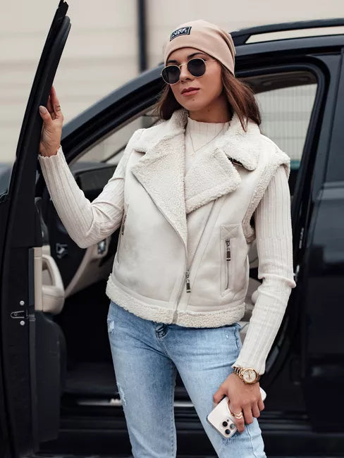 Women's white vest with fur Wool