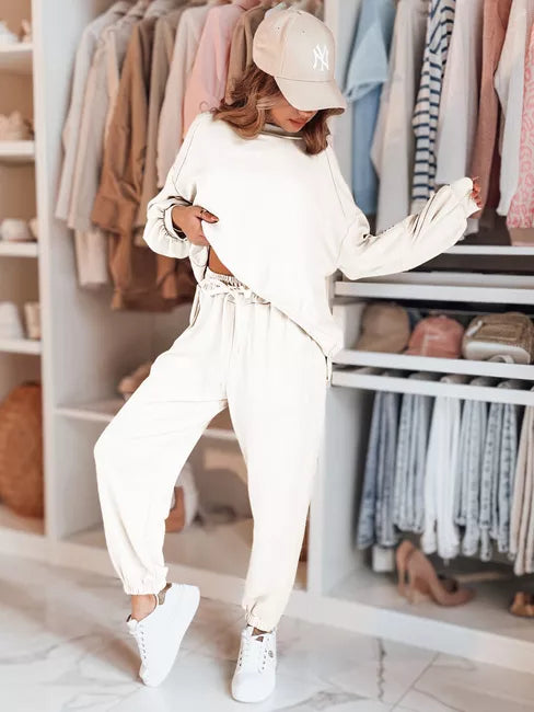 Women's white tracksuit Dresis