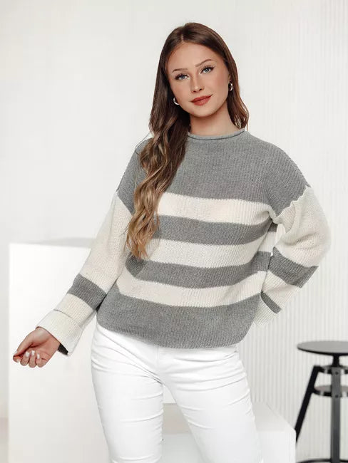 Women's gray/white sweater Tango