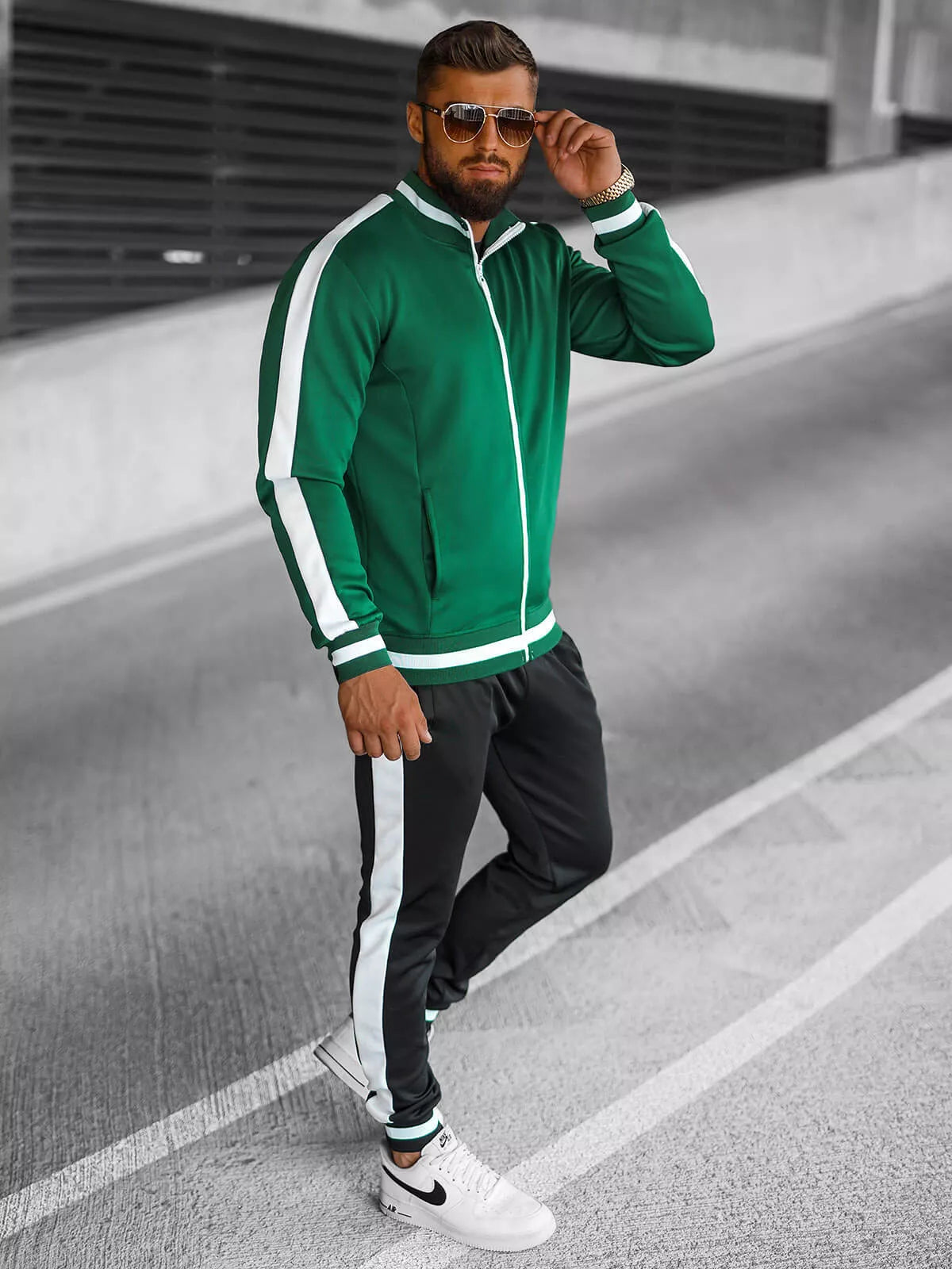 Gialer men's green tracksuit.