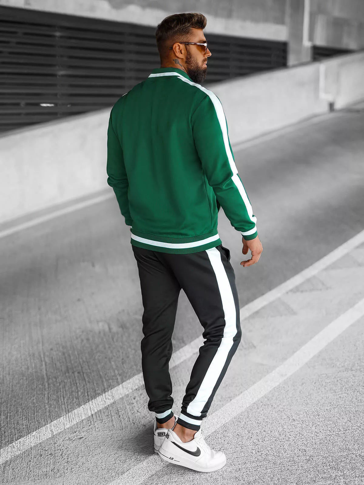 Gialer men's green tracksuit.