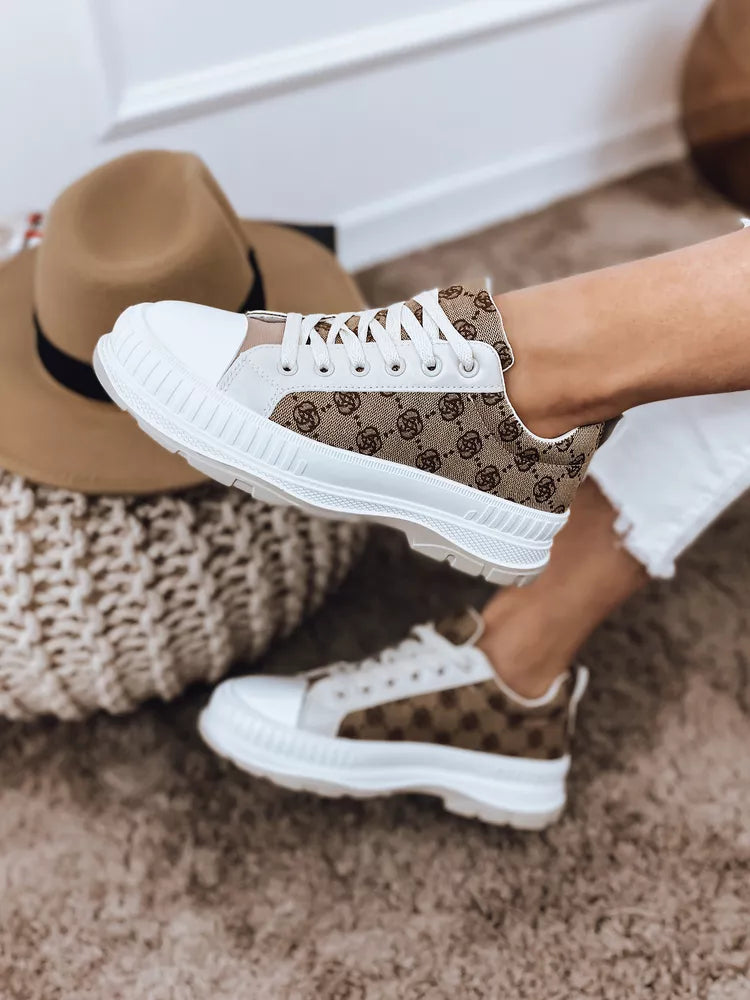 Women's white casual shoes Remil