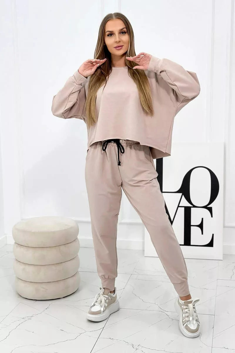 Women's sand-colored suit Evoli