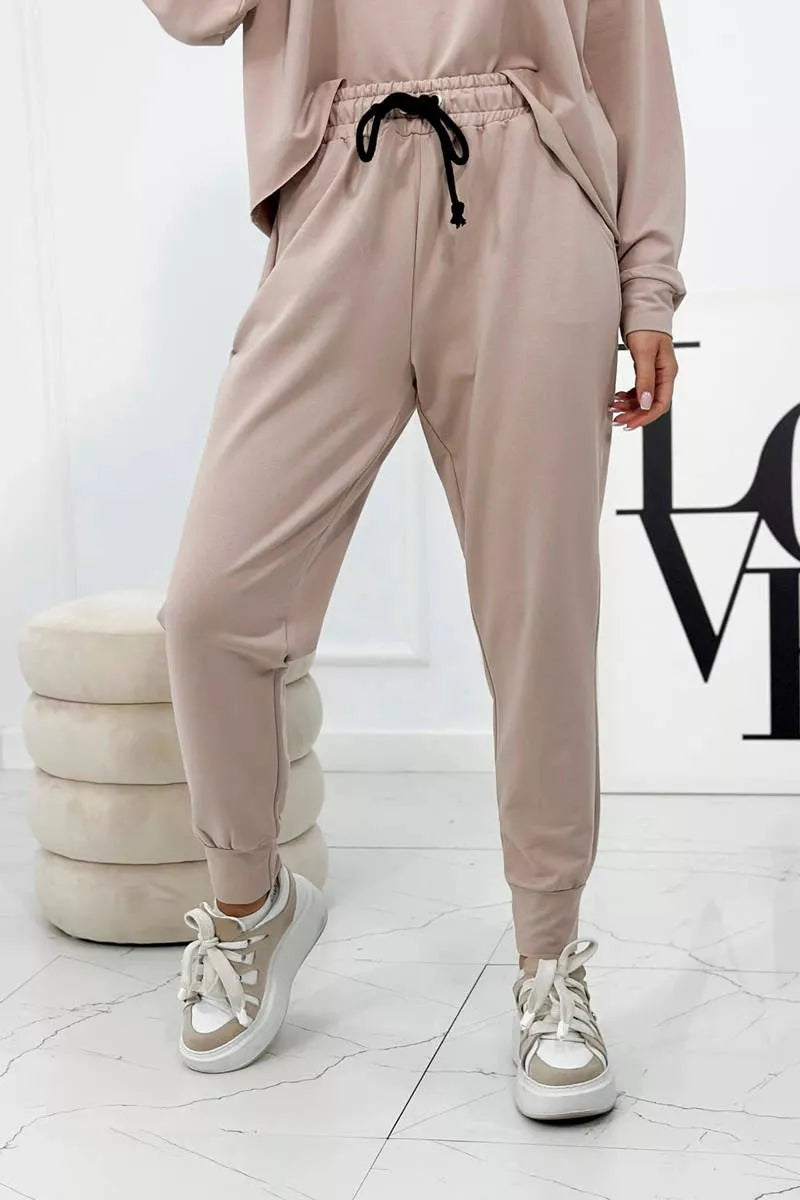 Women's sand-colored suit Evoli