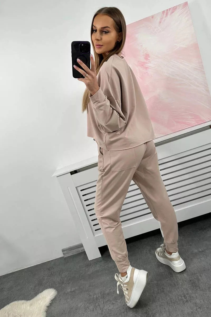 Women's sand-colored suit Evoli