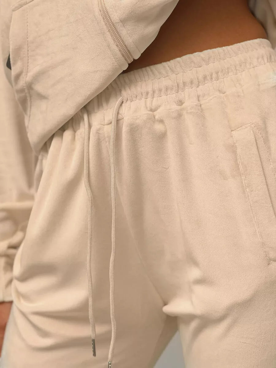 Women's sand-colored velour set Softi