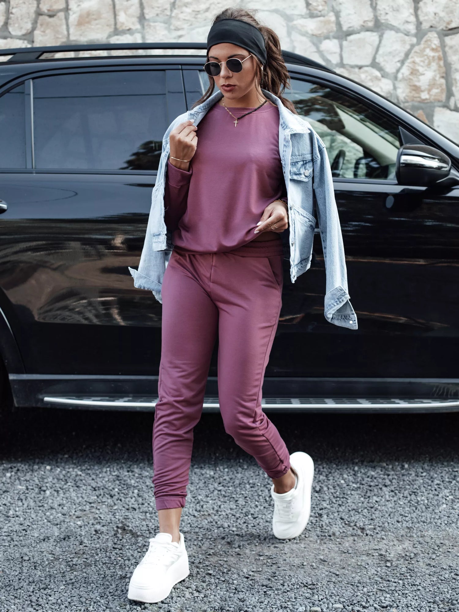 Women's burgundy Milin set.