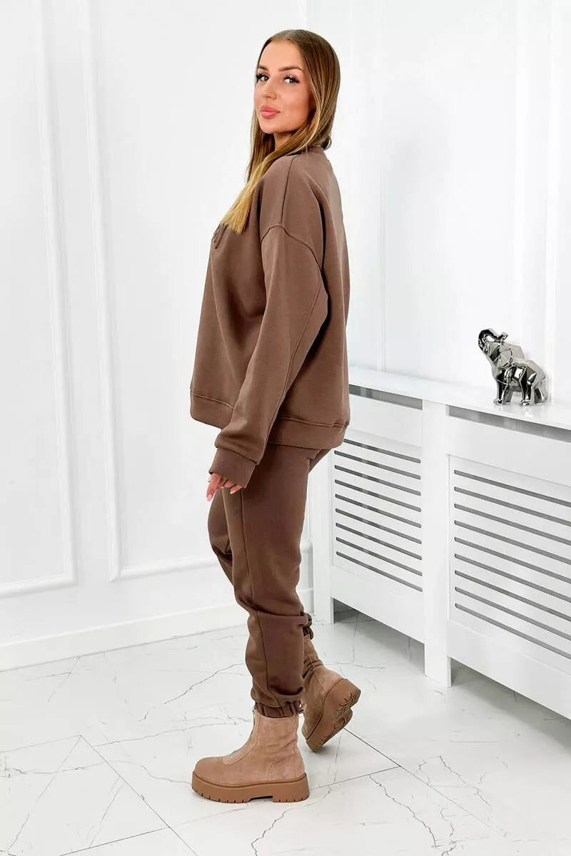 Women's brown Copenhagen set.