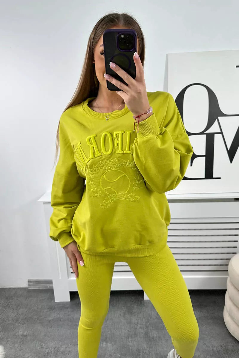 Women's yellow California set.