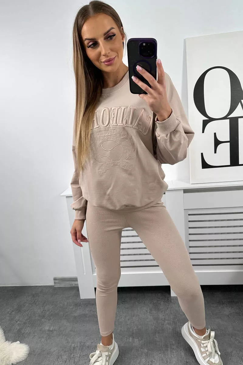 Women's light beige California set.