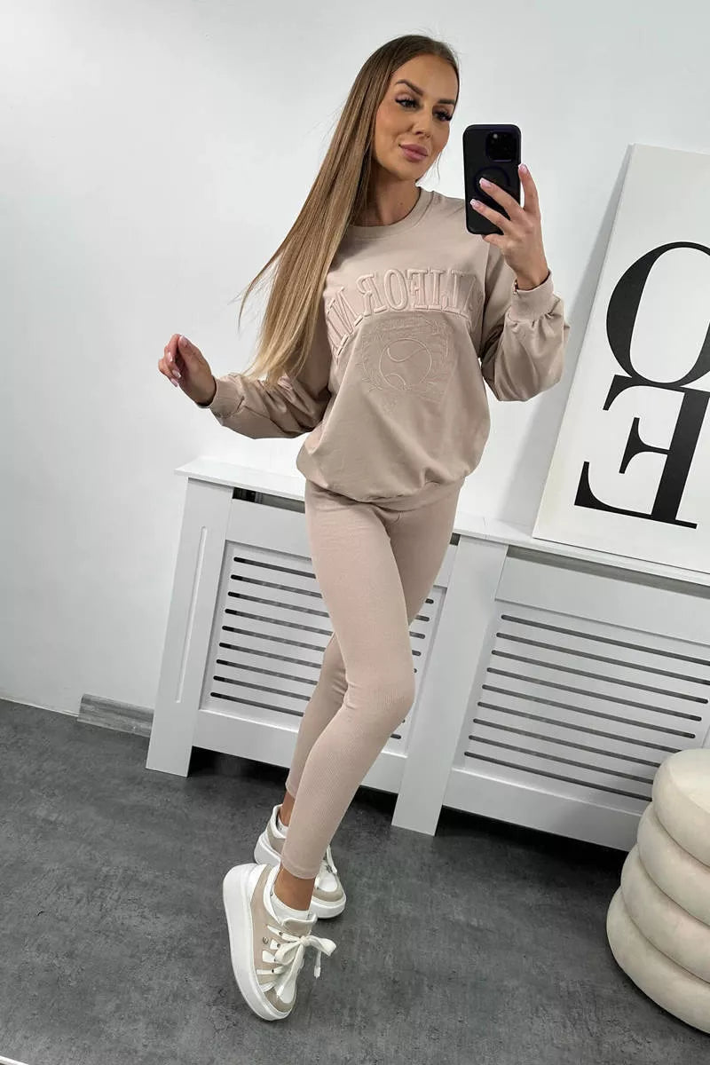 Women's light beige California set.
