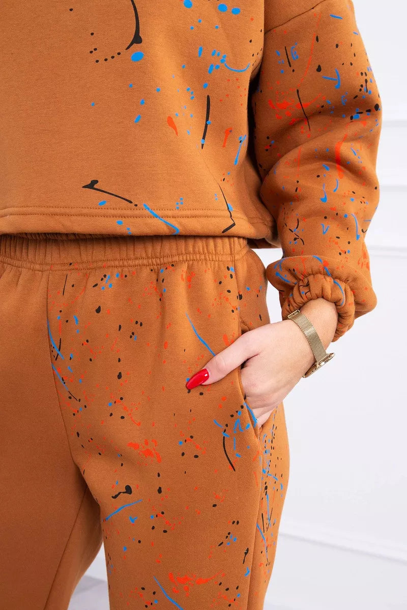 Women's bright brown Splash set.