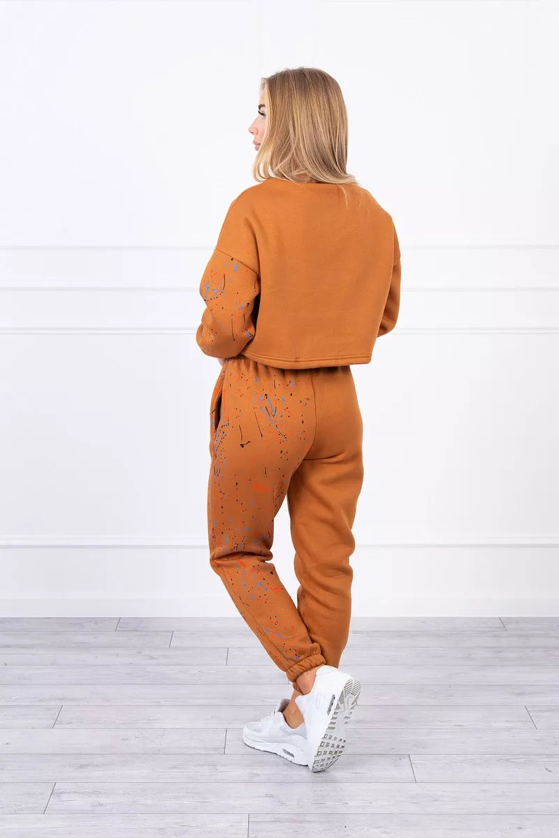 Women's bright brown Splash set.