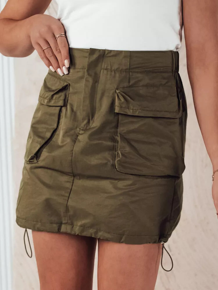 Short women's khaki skirt Quilla