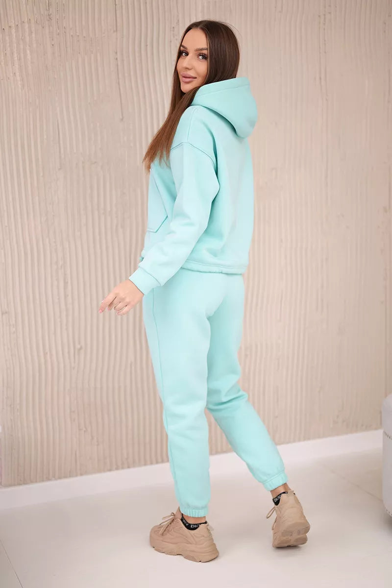 Women's mint-colored Soni set.