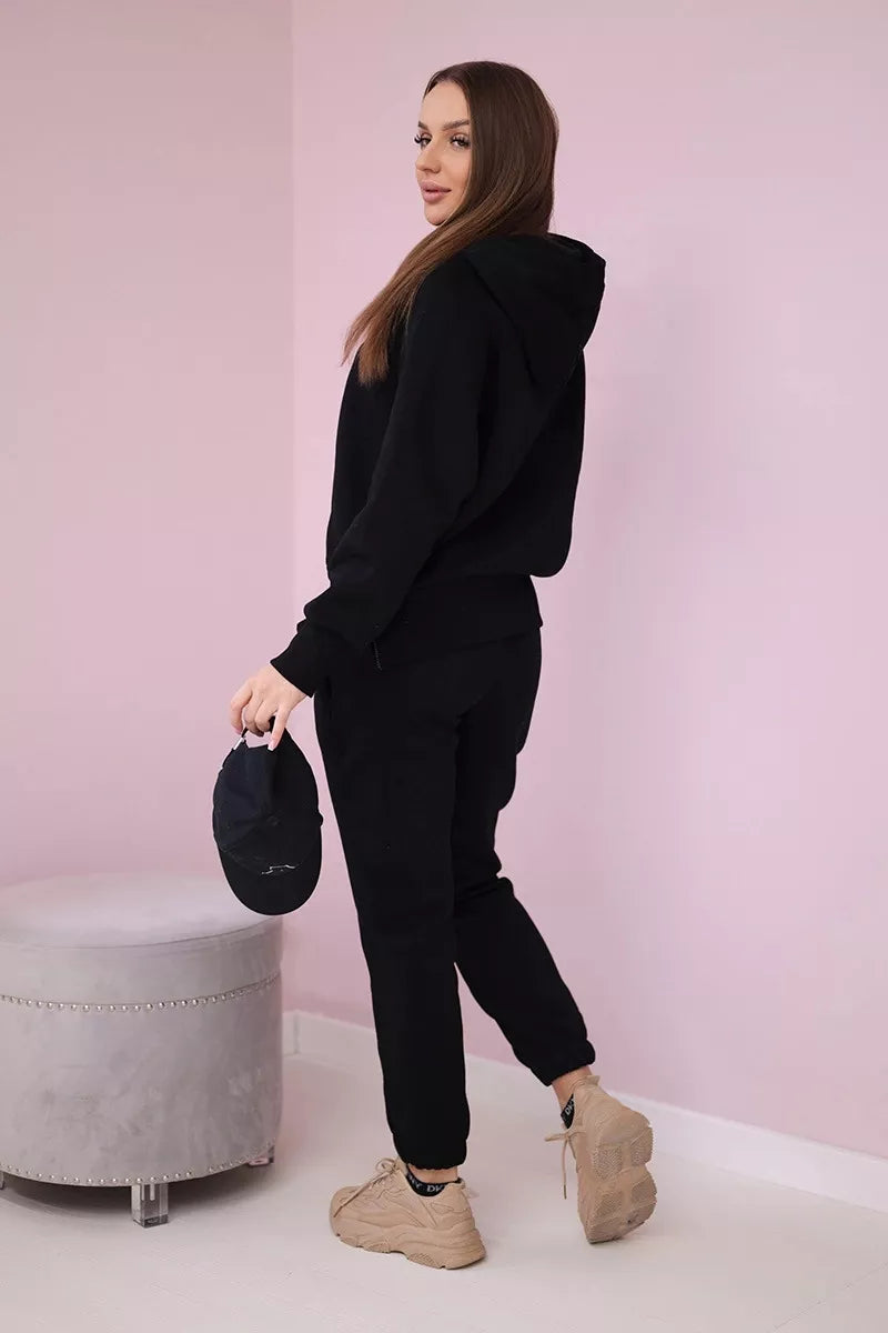 Women's black First set.