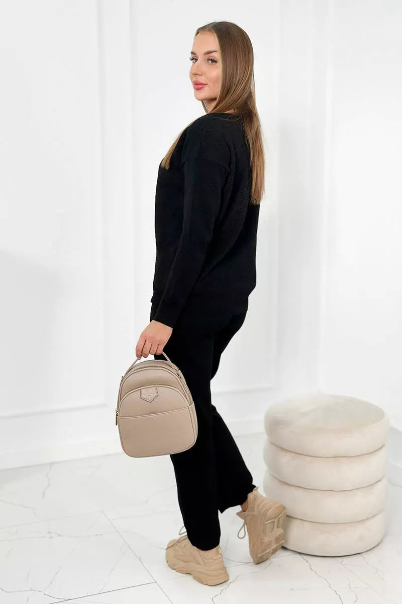 Women's black Lora set.