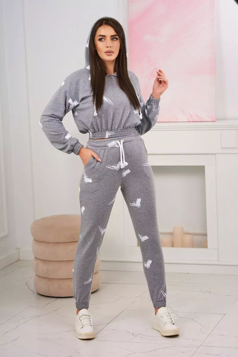 Women's grey Nervous set.