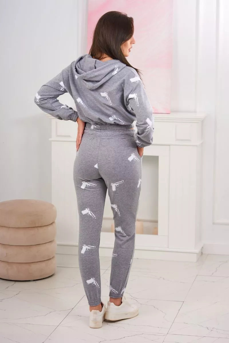 Women's grey Nervous set.