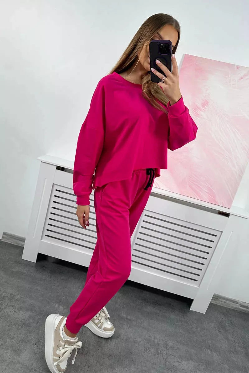 Women's pink Evoli set.