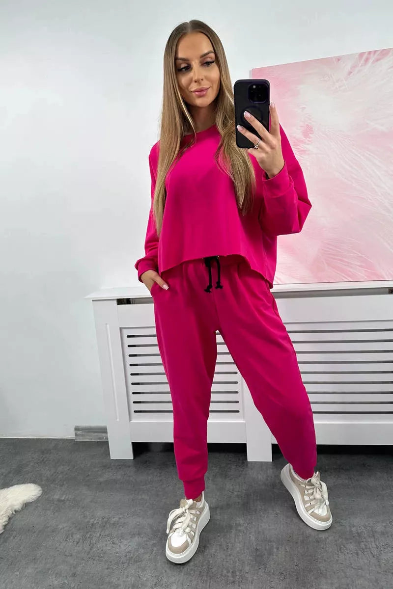 Women's pink Evoli set.