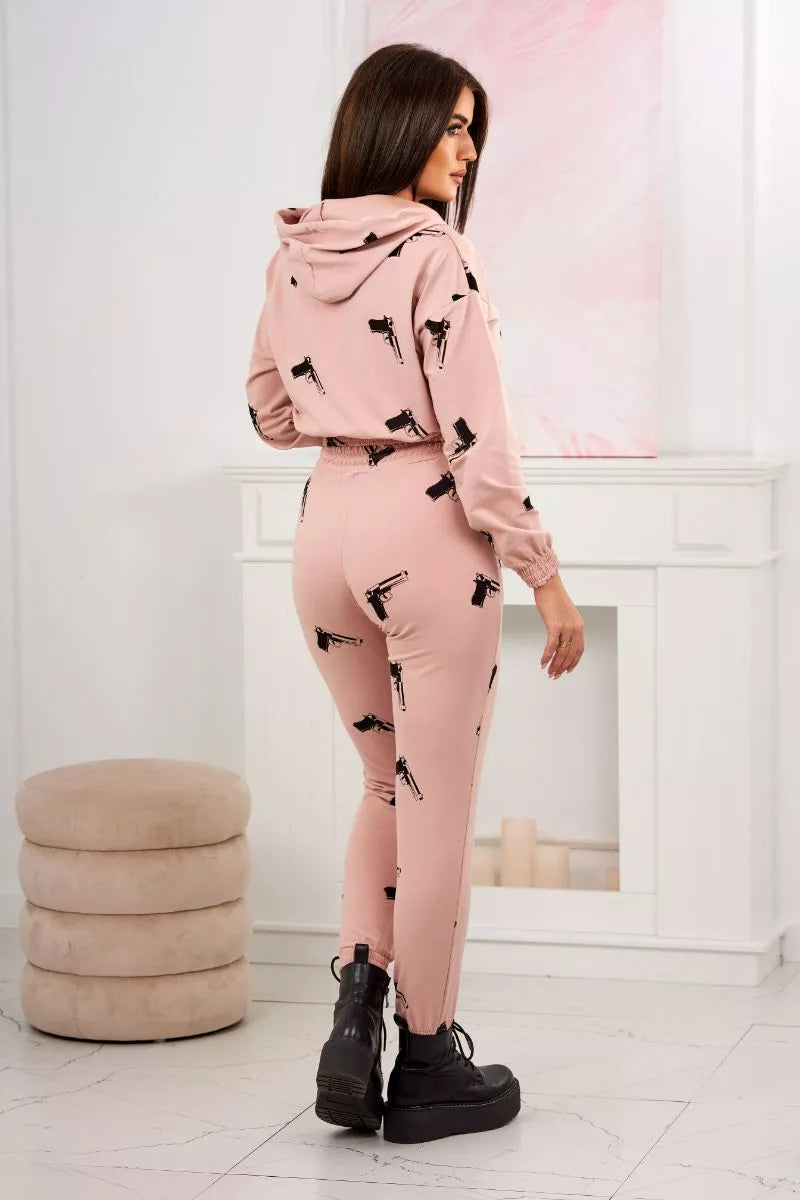 Women's pink Nervous set.