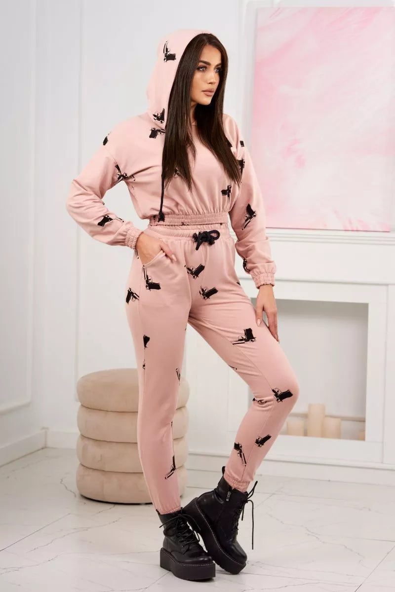 Women's pink Nervous set.