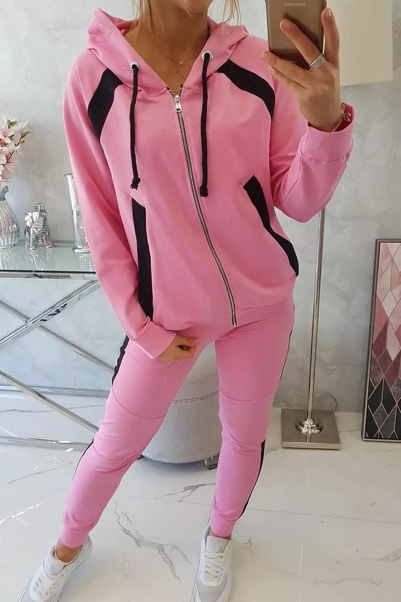 Women's pink Twise set.