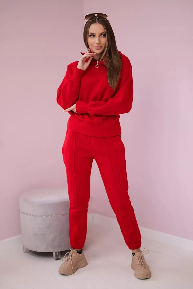 Women's red First set.