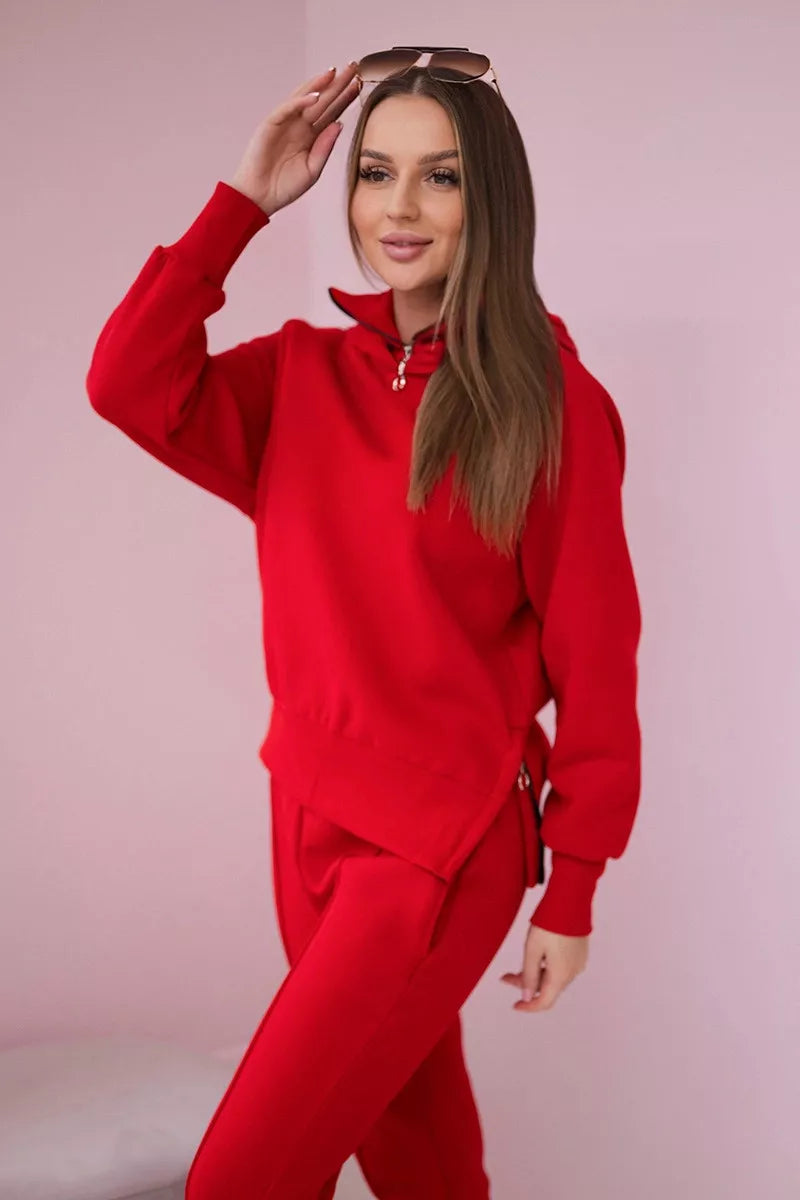 Women's red First set.