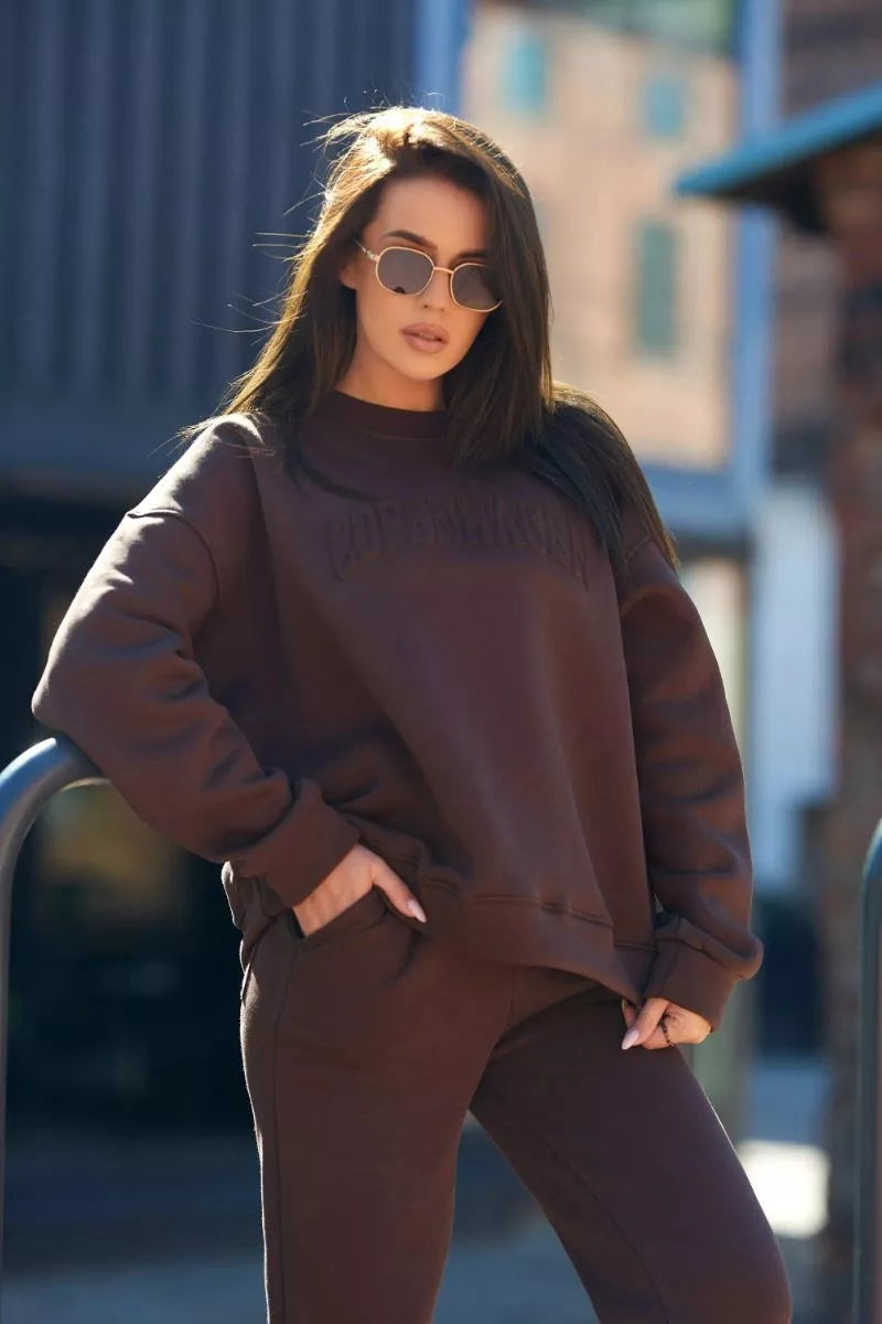 Women's dark brown Copenhagen set.