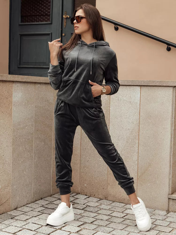 Women's dark gray suit Peril