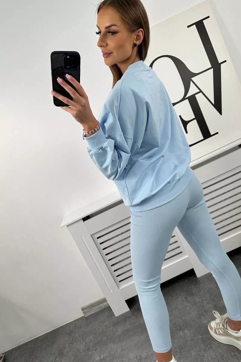 Women's blue California set.