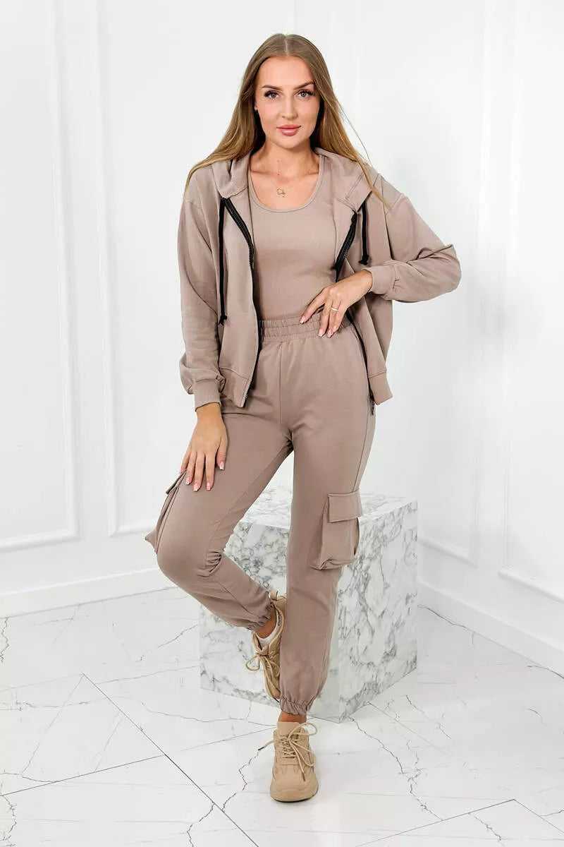 Lovet three-piece women's sand-colored suit