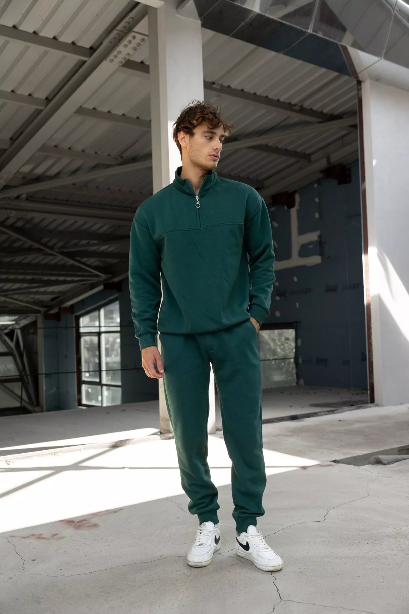 Dark green men's suit Gerol