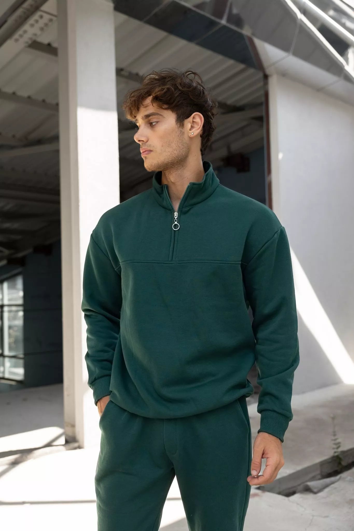 Dark green men's suit Gerol