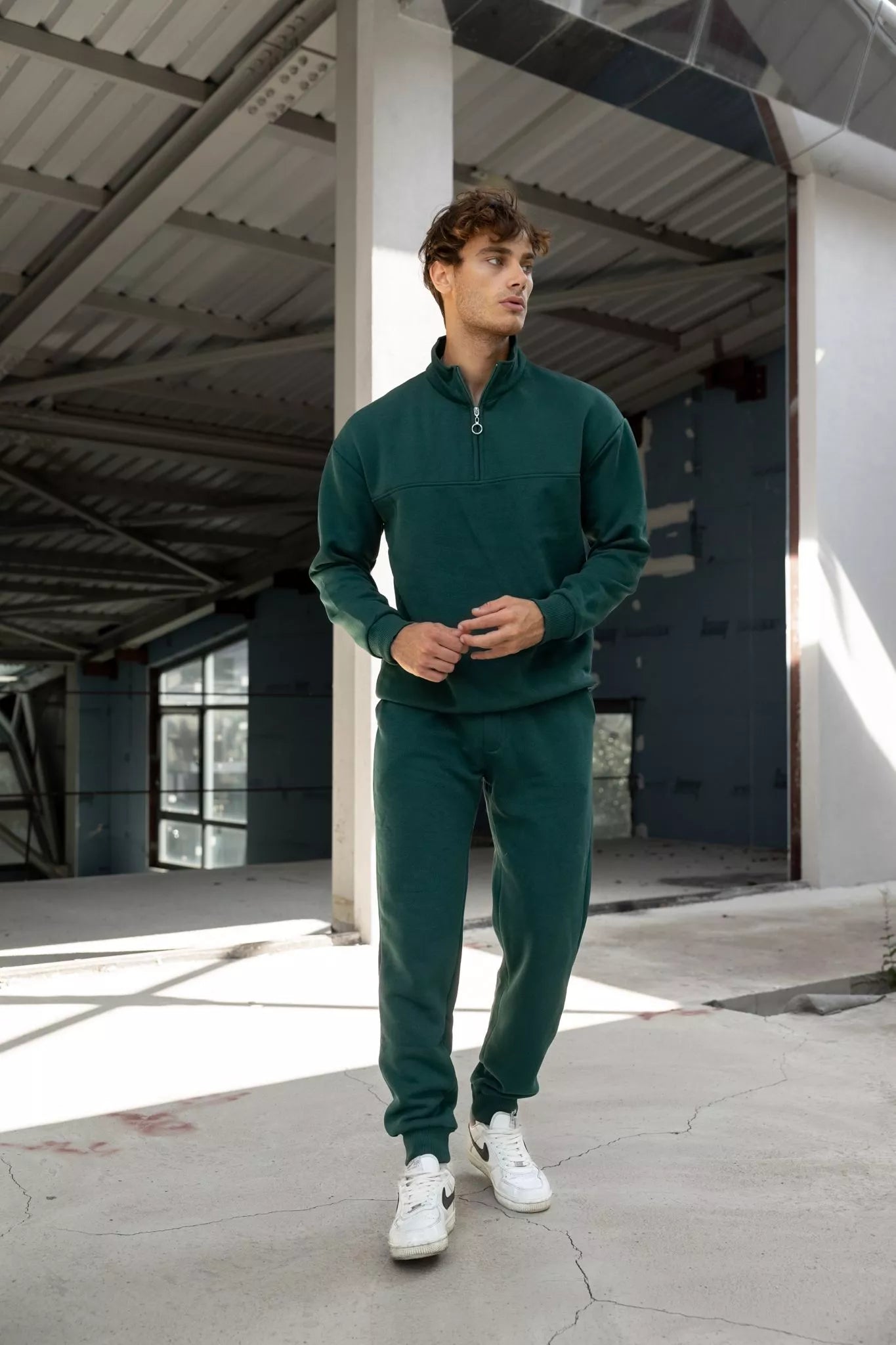 Dark green men's suit Gerol