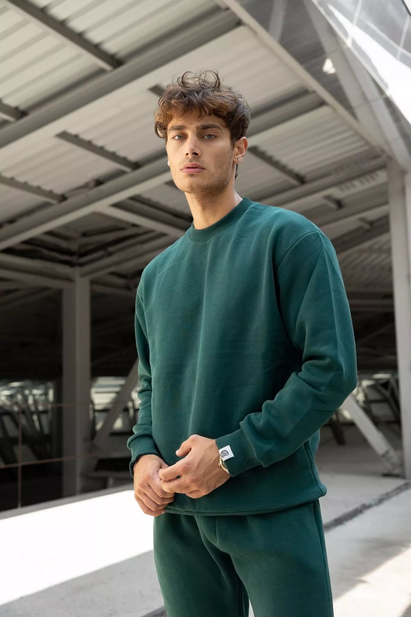 Dark green men's suit Lipo