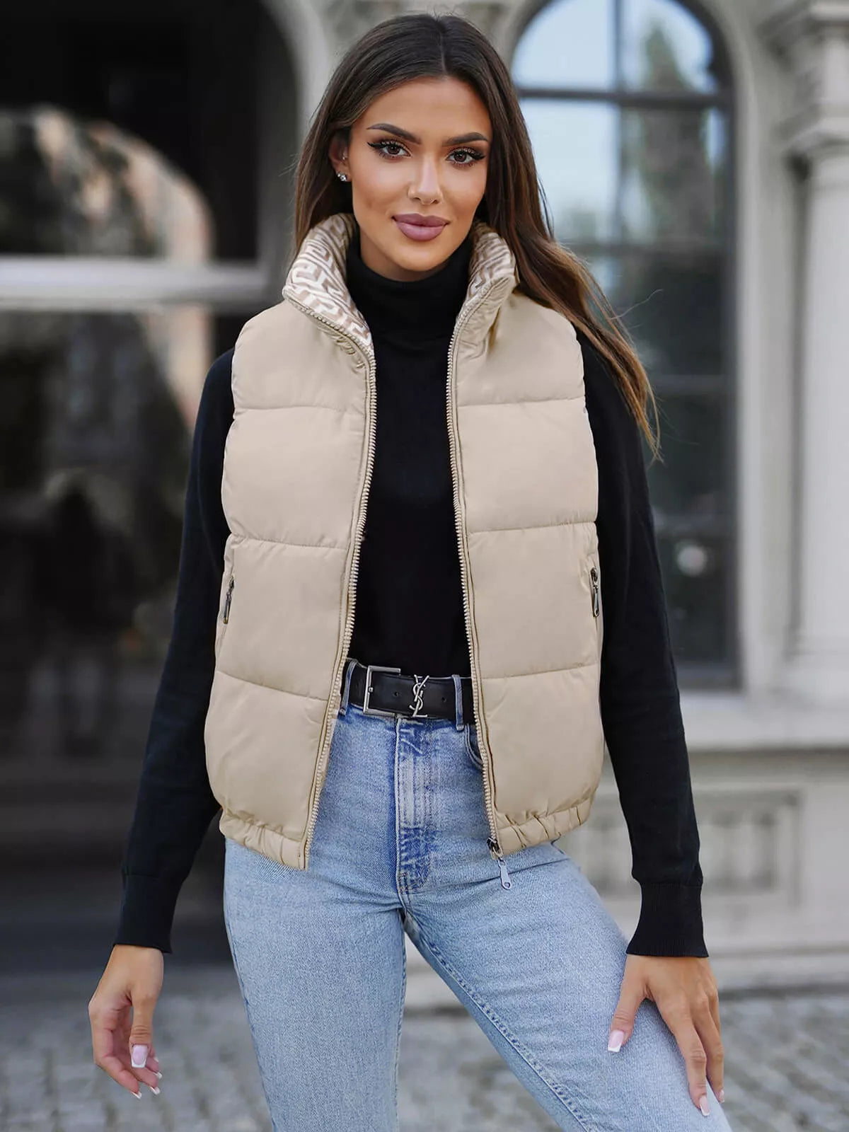 Vest in brown color Debor